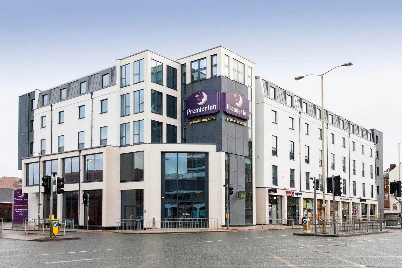 Premier Inn Canterbury City Centre Exterior foto